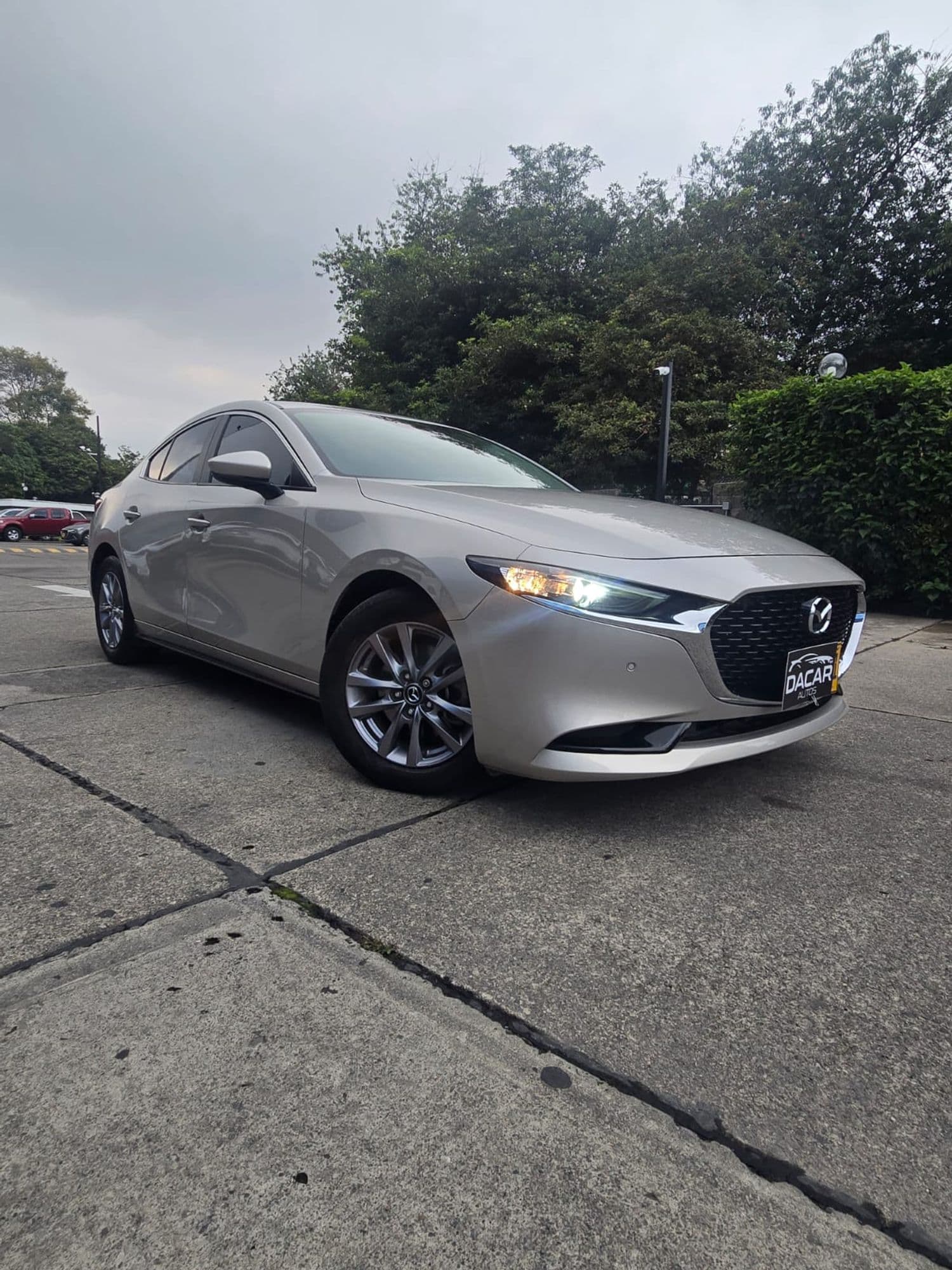 Mazda 3 touring at hibrido escribir por whatsapp - imagen 1