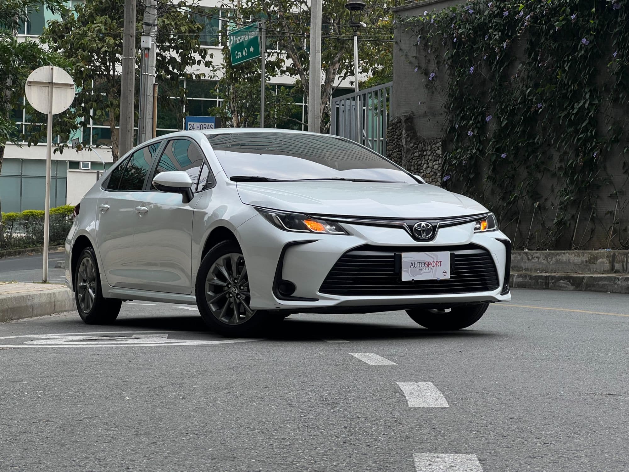 Toyota Corolla 1.8 XLi - imagen 1