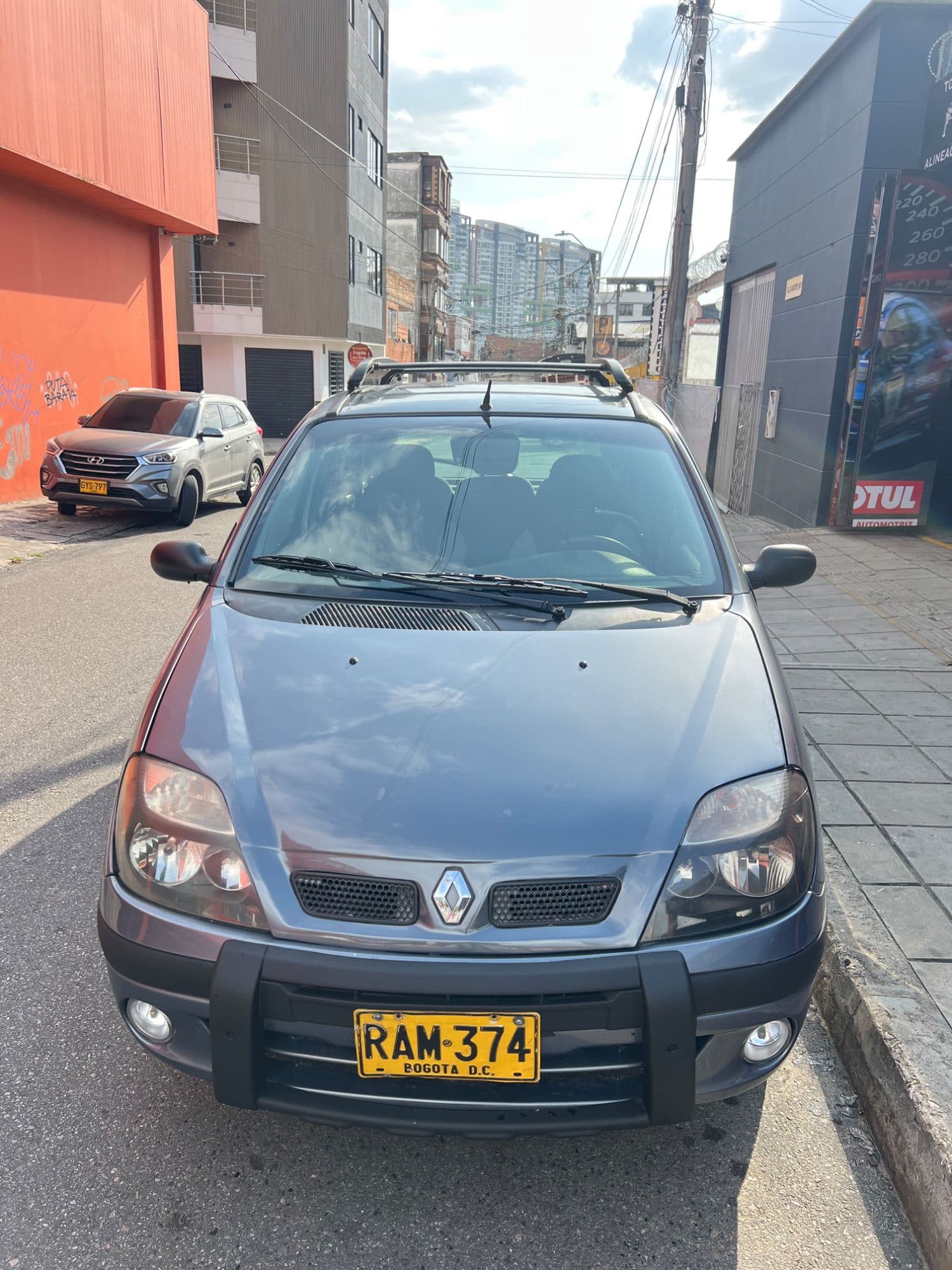 Renault Scenic Sportway 2010 - imagen 1