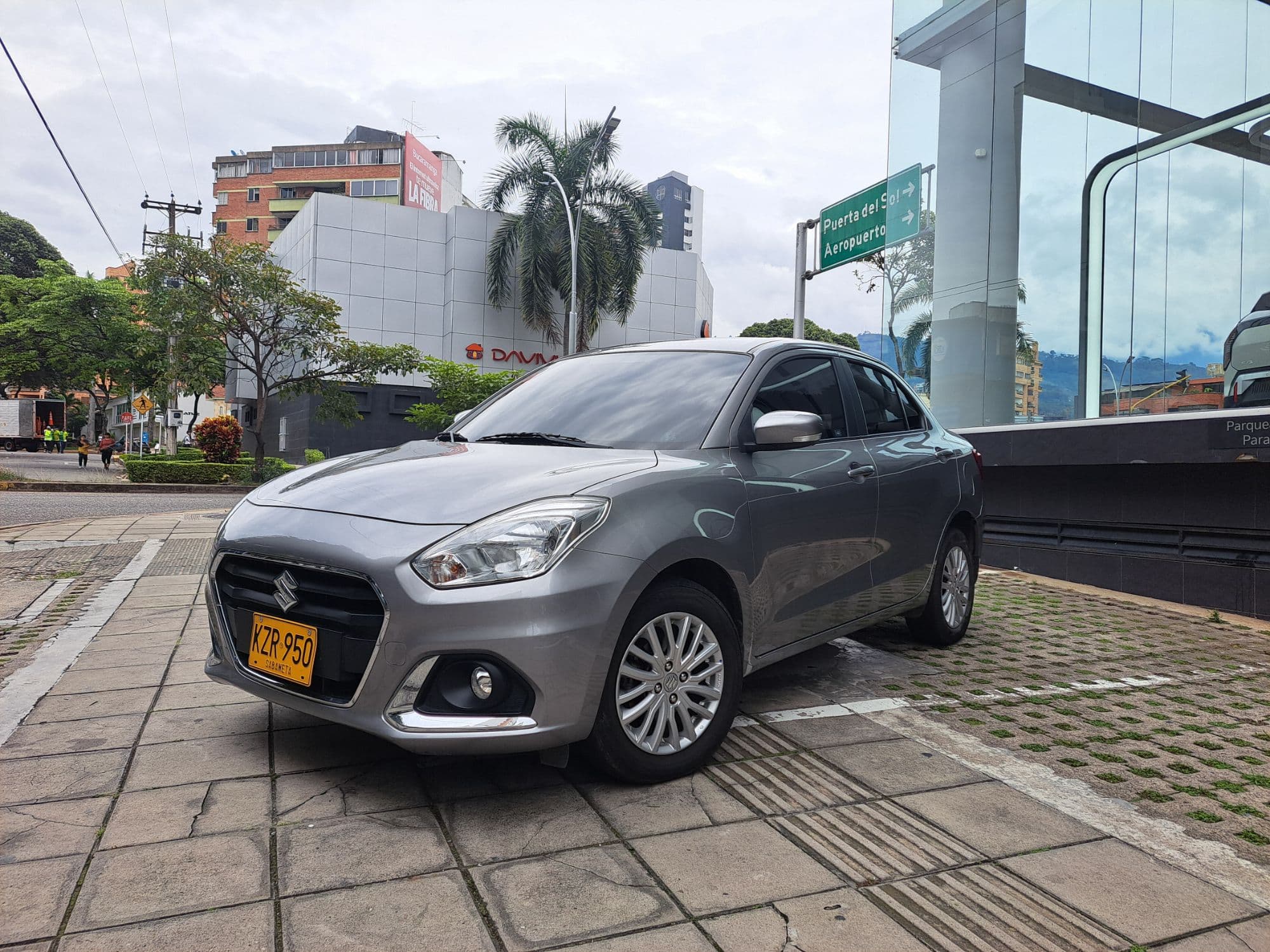 Suzuki Swift Dzire At 2022 - imagen 1