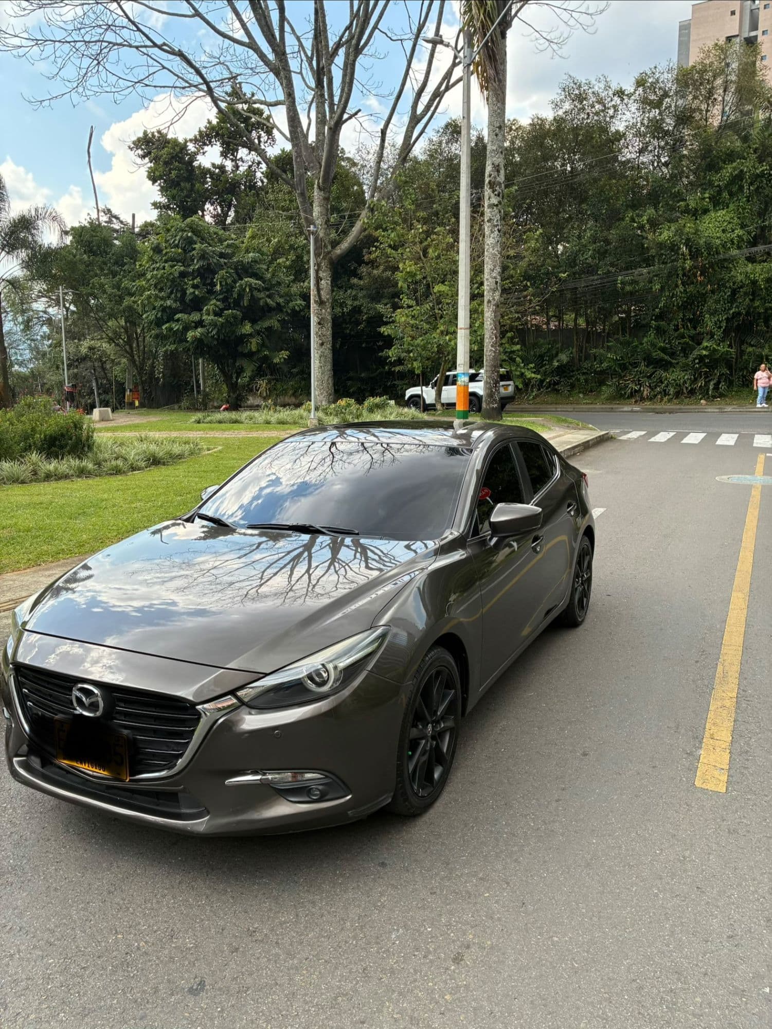 Mazda 3 Grand touring LX - imagen 1