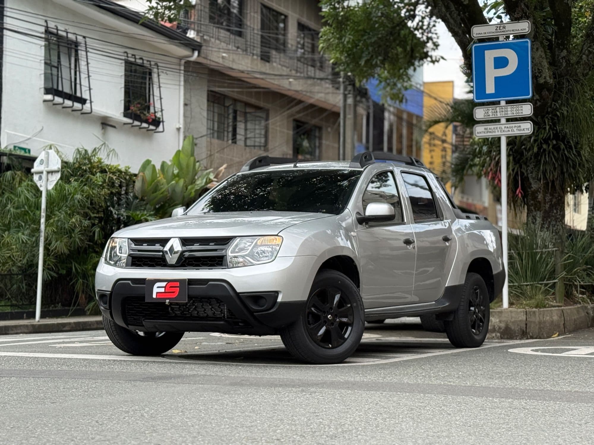 RENAULT OROCH ZEN 4X2 2019 - imagen 1